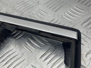 Направляюча скла дверей 32205573 Volvo XC90