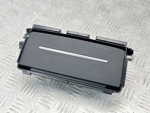 Накладка розетки Audi Q7
