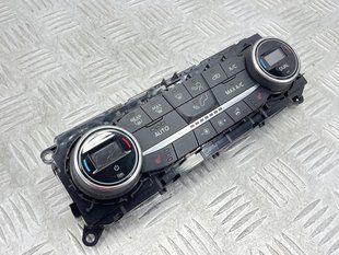 Панель управления климат-контролем LJ6T18C612GB Ford Escape