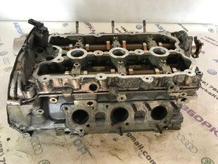 Головка блоку двигуна Audi A6