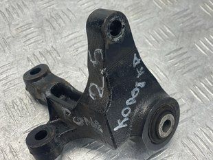 Кронштейн коробки передач DG936P093A Ford Fusion