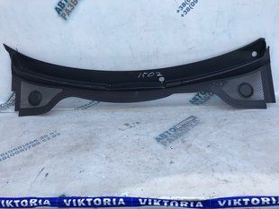 Жабо / Водоотводящий щиток 8U1819403 Audi Q3