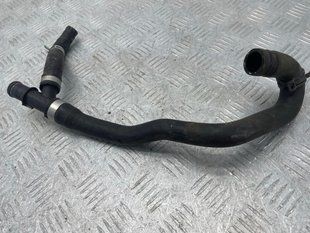 Патрубок системи охолодження 32252121 Volvo XC40