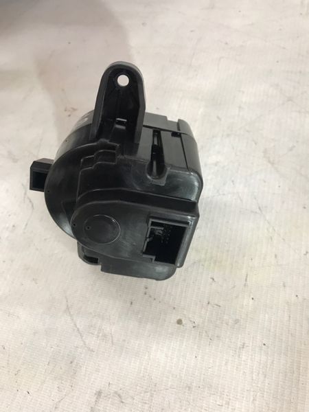 Замок зажигания 7P6905843A Volkswagen Touareg