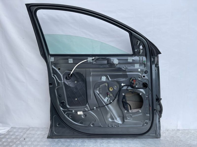 Двері 4L0831051A Audi Q7