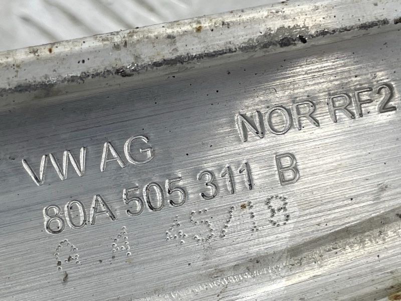 Рычаг задней подвески поперечный нижний 80A505311B Audi A6