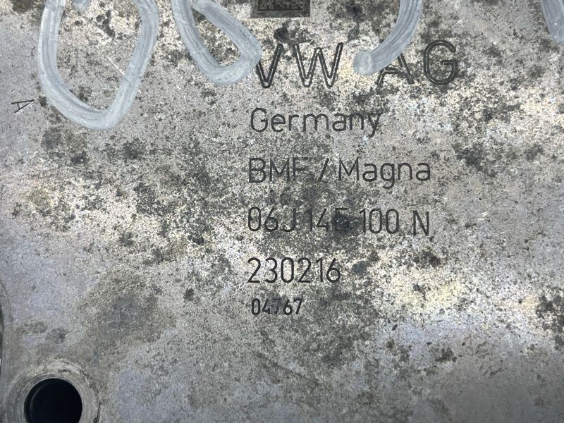 Вакуумний насос 06J145100N Audi Q3