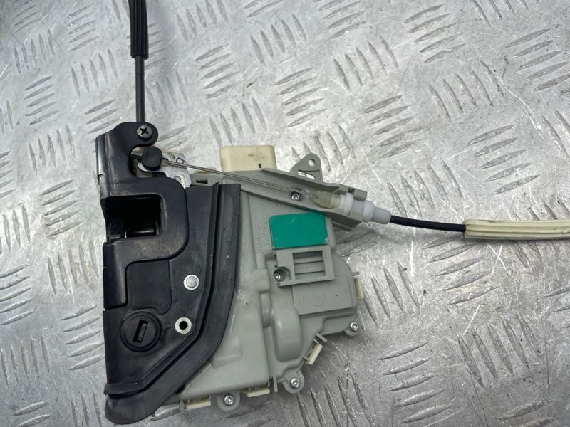 Замок двери 8K0839016D Audi Q5