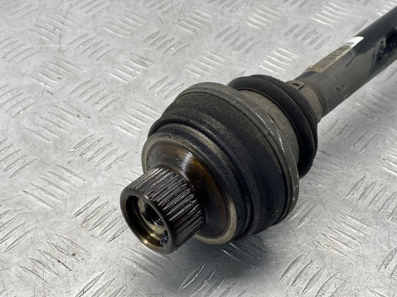 Піввісь 8R0501203C Audi A7