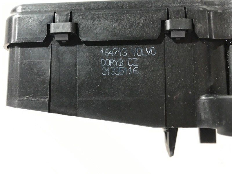 Замок кришки багажника 31335116 Volvo XC60