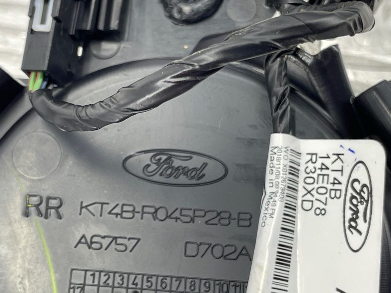 Подстаканник Ford Escape