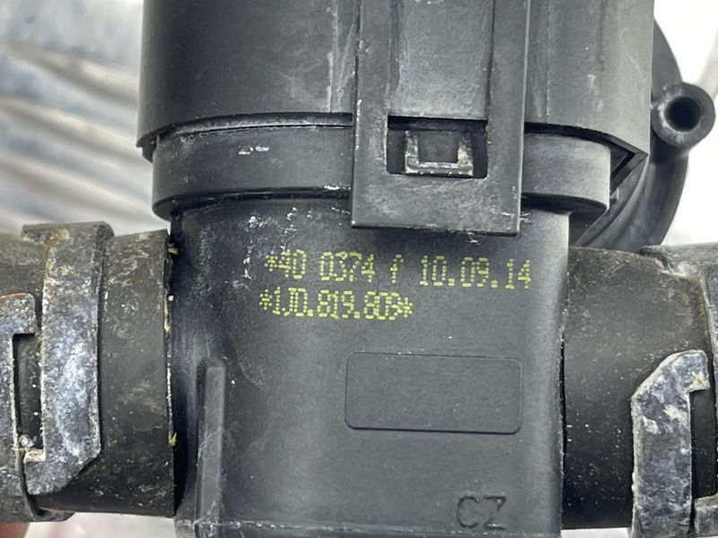 Шланг ОР з клапаном 7P0122049B Volkswagen Touareg