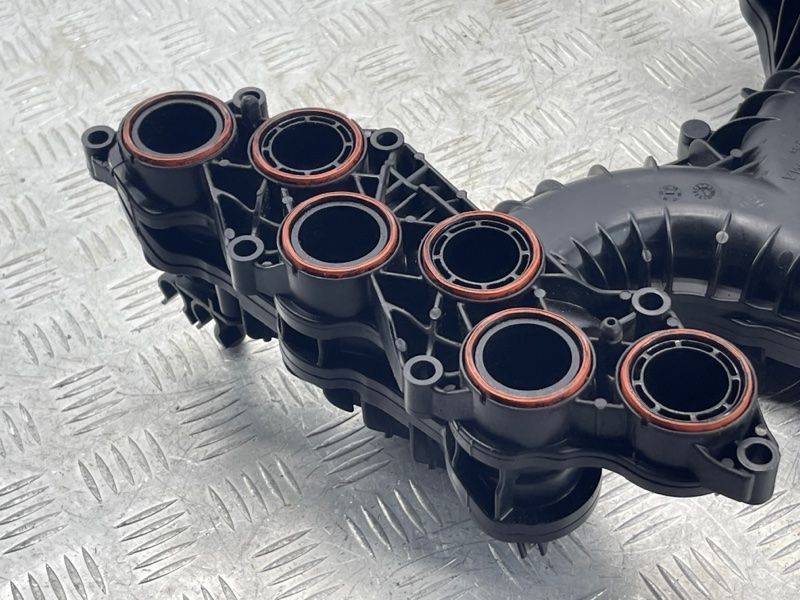Колектор впускний 059129711DM Audi Q7
