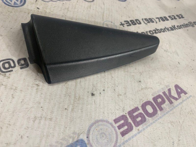 Заглушка дверей 8635397 Volvo XC60