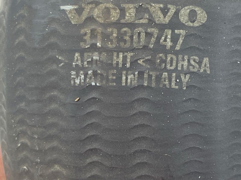 Патрубок інтеркулера 31330747 Volvo XC90