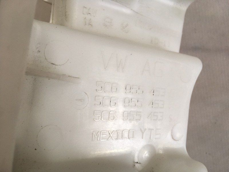 Бачок омивача скла 5C6955453 Volkswagen Tiguan