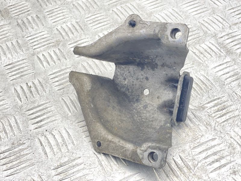 Кронштейн подушки двигателя 4G0399059 Audi A6