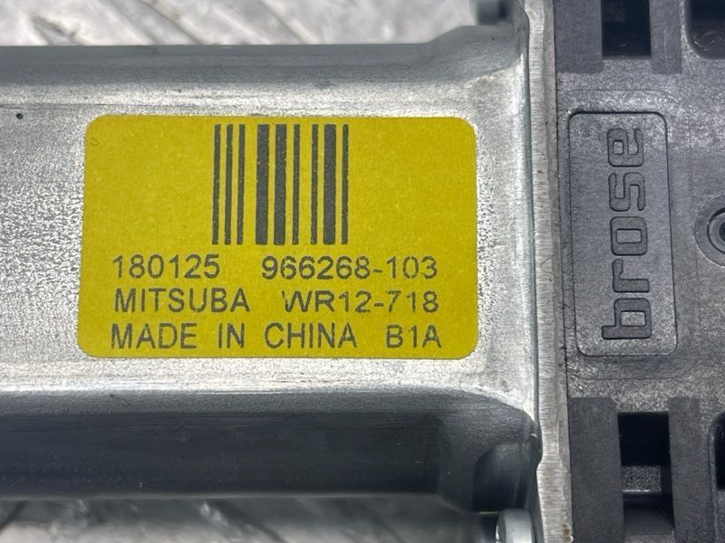 Блок управления двери 31674755 Volvo XC60