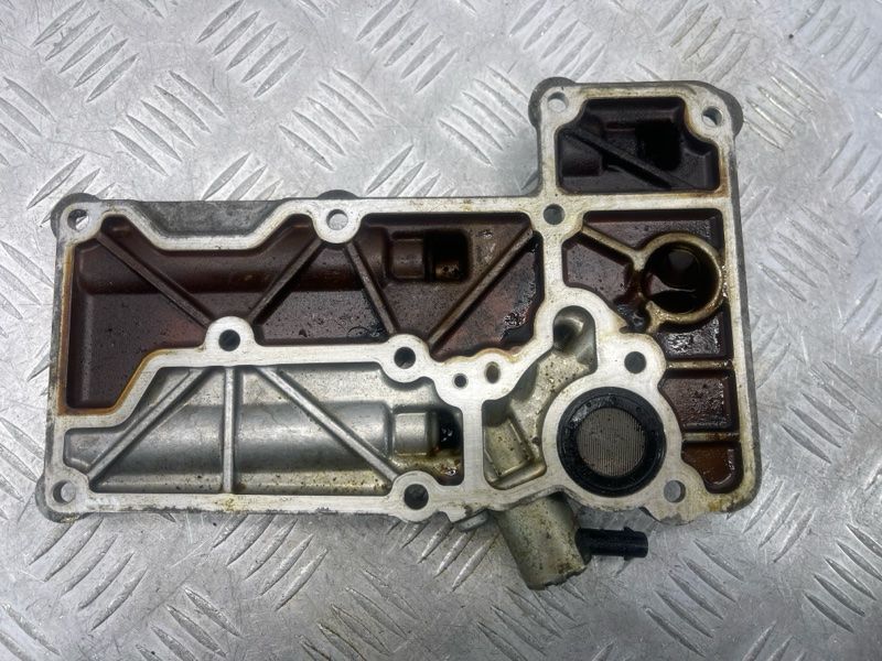 Крышка 079103704N Audi S8