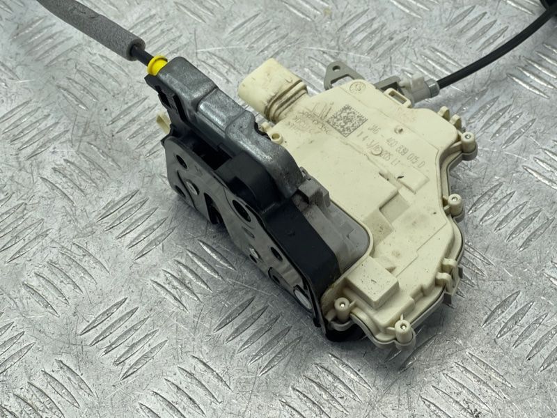 Замок дверей 4G0839015D Audi Q7
