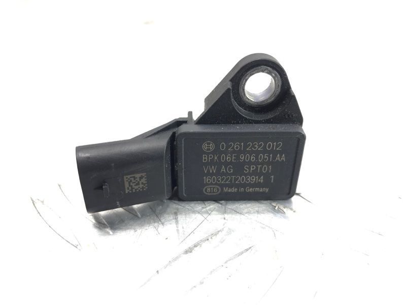 Датчик абсолютного тиску (MAP) 06E906051AA Audi Q7 Audi A6, Audi A7, Audi A8, Audi Q7, Audi Q8, Audi RS3, Audi RS5, Audi S5, Audi S5 Sportback, Audi S8, Audi SQ7, Audi SQ8, Audi TT