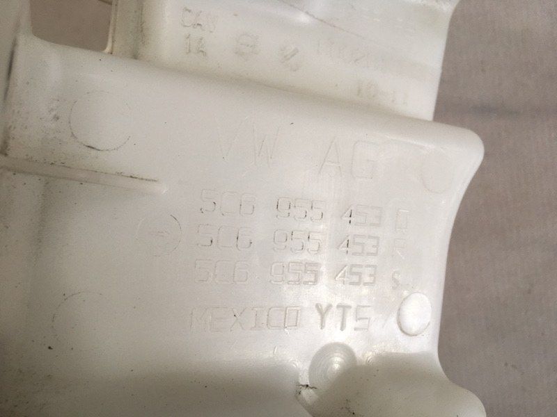 Бачок омивача скла 5C6955453 Volkswagen Tiguan