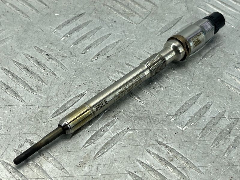 Свічка розжарювання 059905061H Audi Touareg Audi A3, Audi A6, Audi A7, Audi A8, Audi Q5, Volkswagen Beetle, Volkswagen Golf, Volkswagen Jetta, Volkswagen Passat, Volkswagen Touareg