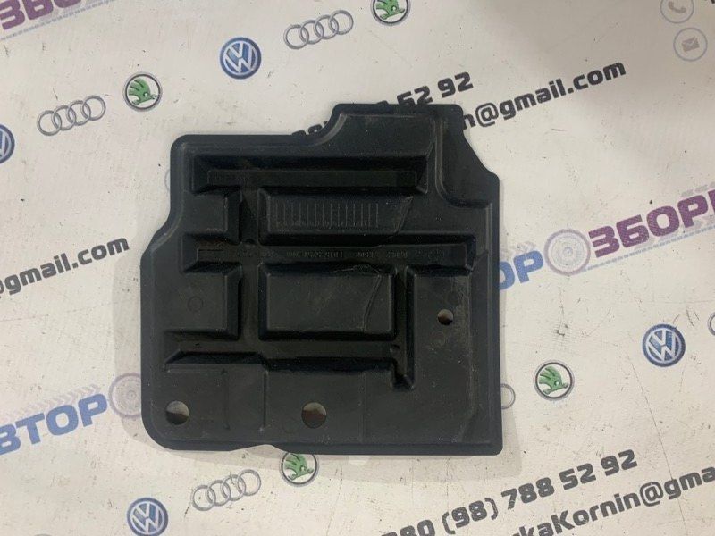 Брызговик 63832JK500 Infiniti Q50