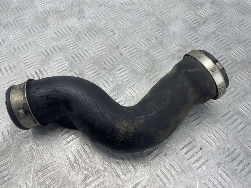 Патрубок інтеркулера 3C0145832R Volkswagen CC