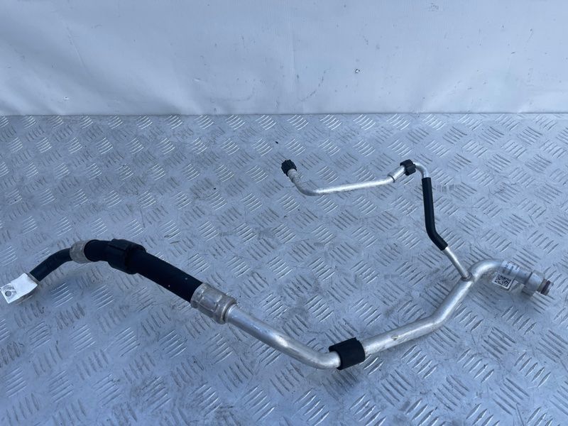 Трубка кондиціонера 4M1820740K Audi Q7