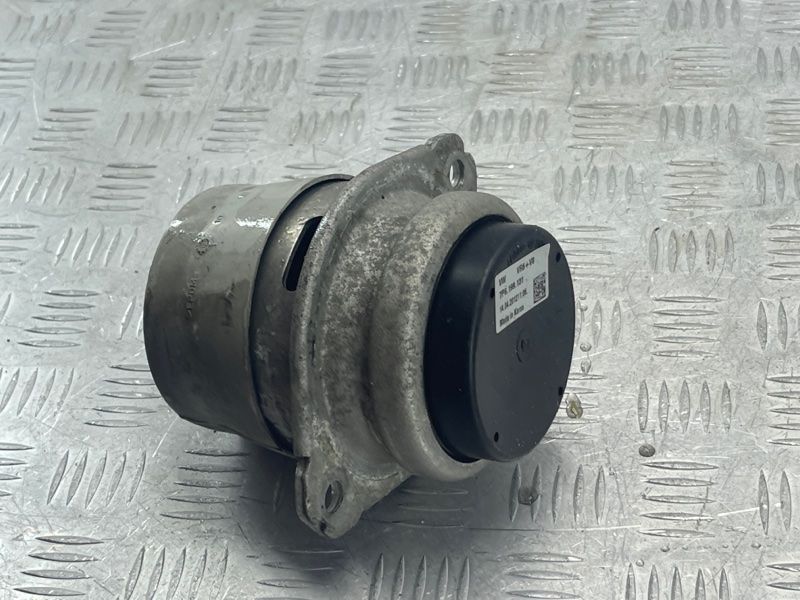 Опора / Подушка двигателя 7P6199131 Volkswagen Touareg