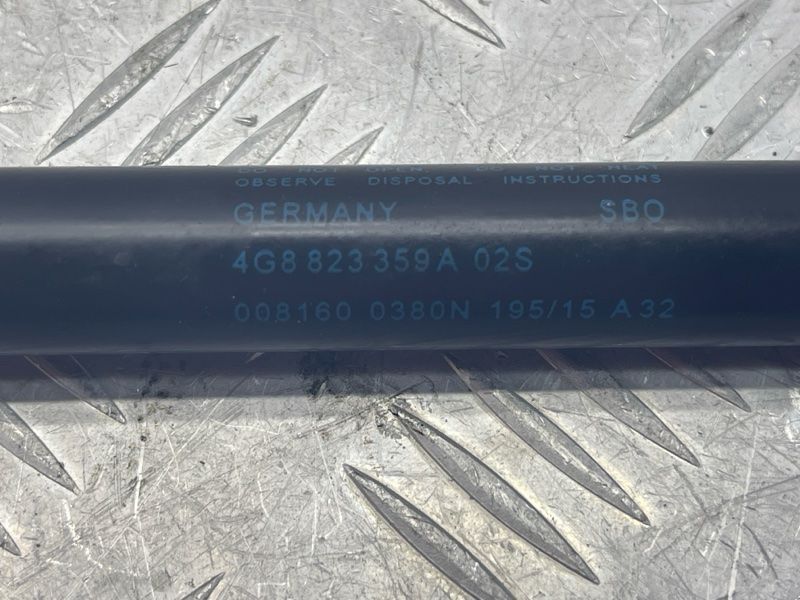 Газовий упор капота 4G8823359A Audi A6