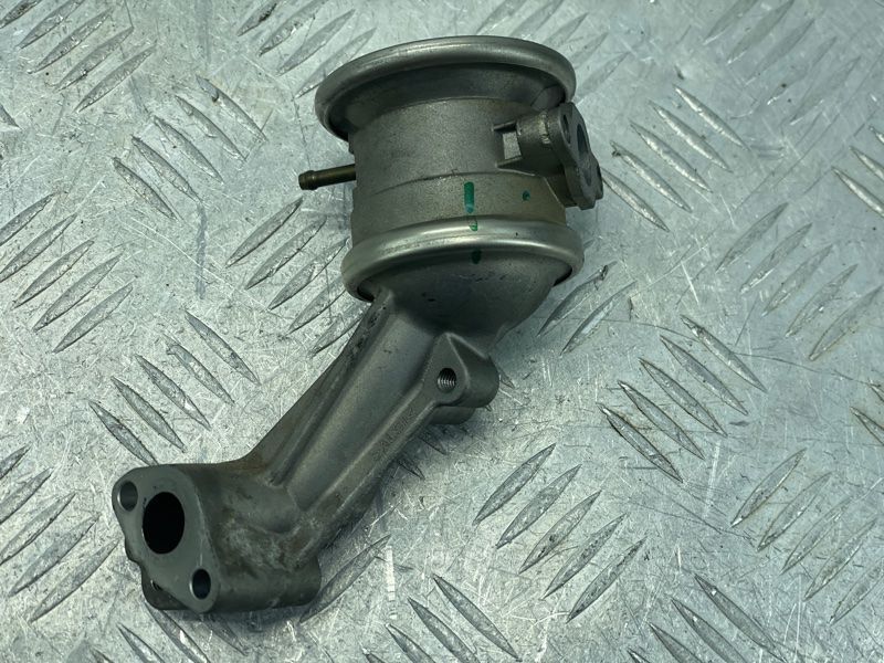 Клапан EGR 06E131102P Audi A6