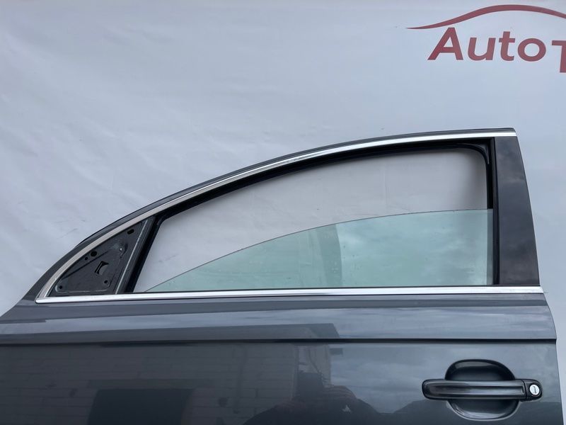 Двері 4L0831051A Audi Q7