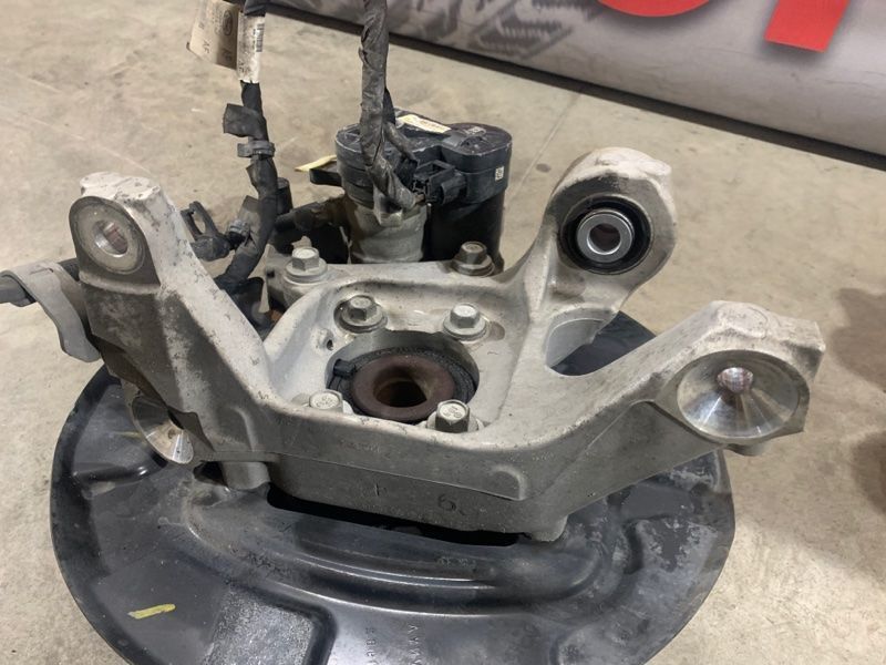 Поворотный кулак / Цапфа DG9C5B758A Ford Fusion