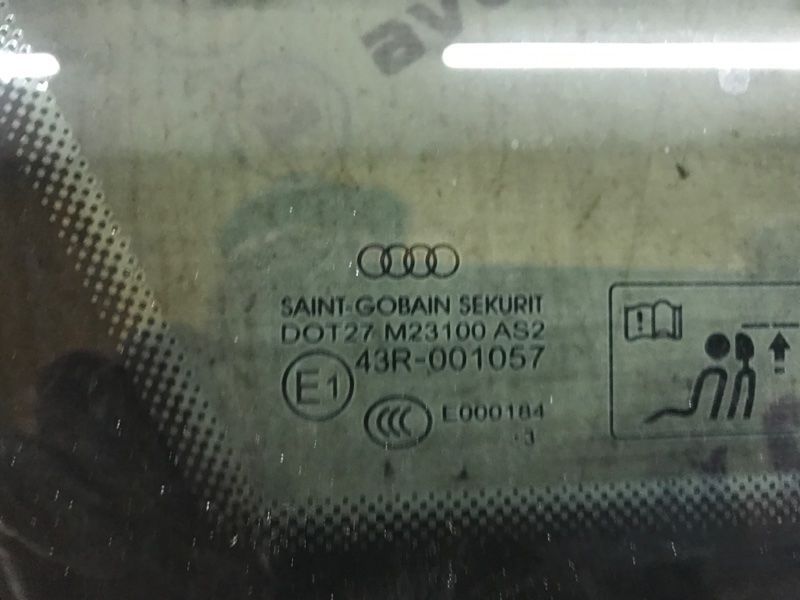 Скло бічне заднє 4G5845299FNVB Audi A6
