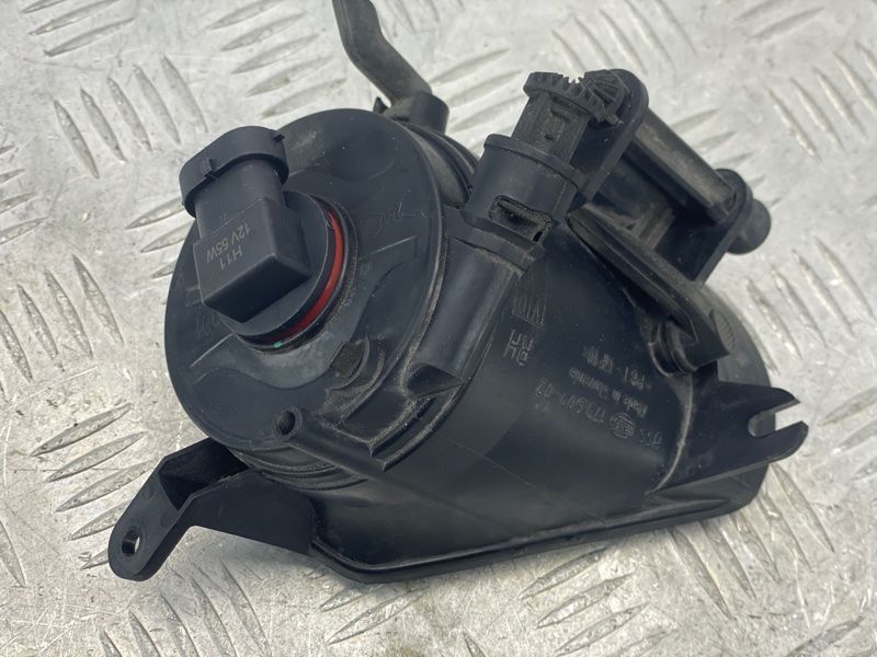 Фара противотуманная 4L0941700A Audi Q7