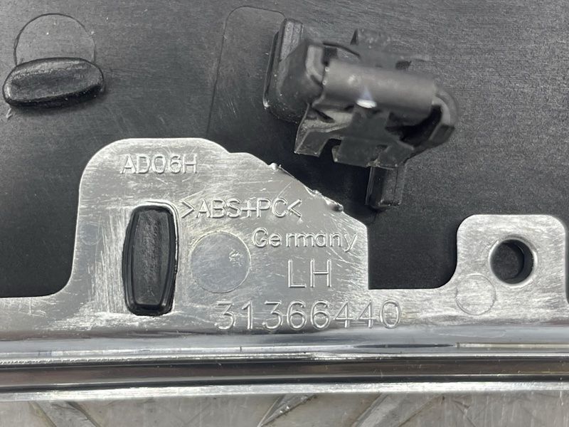 Накладка дверей 31699351 Volvo XC90