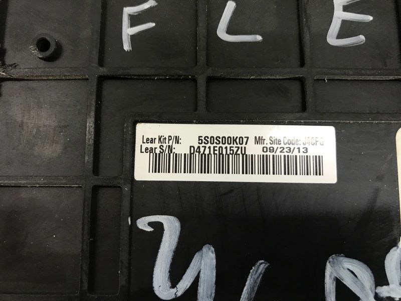 Блок предохранителей EC3T14B476BA Ford Flex
