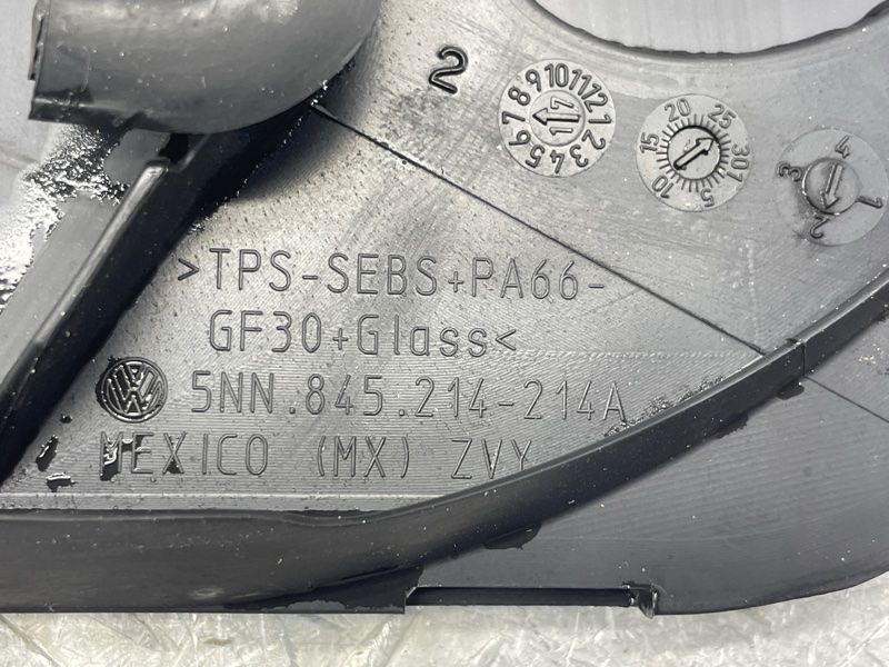 Стекло двери / Форточка 5NN845214A Volkswagen Tiguan