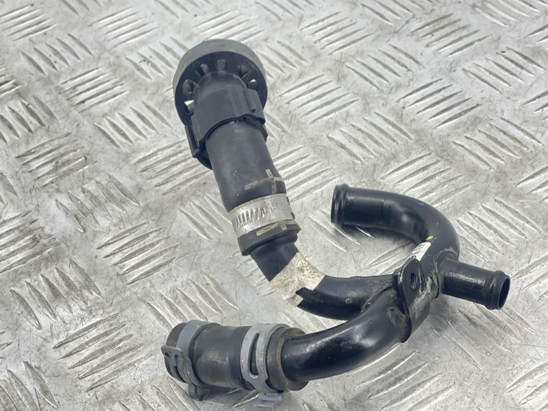 Трубопровід системи охолодження 7P0121070F Volkswagen Touareg