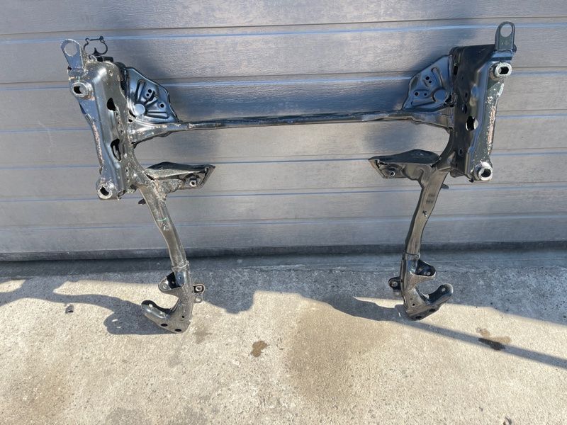 Підрамник передній 4G0399315L Audi A6