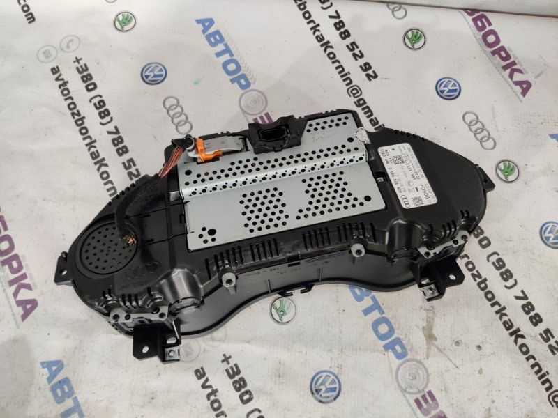 Комбинация приборов / Спидометр 4G8920981E Audi A6