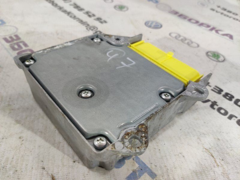 Блок керування подушками безпеки / SRS 4L0959655B Audi Q7