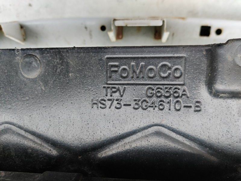 Підсилювач переднього бампера Ford Fusion