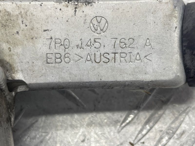 Напірна труба інтеркулера 7P0145762A Volkswagen Touareg
