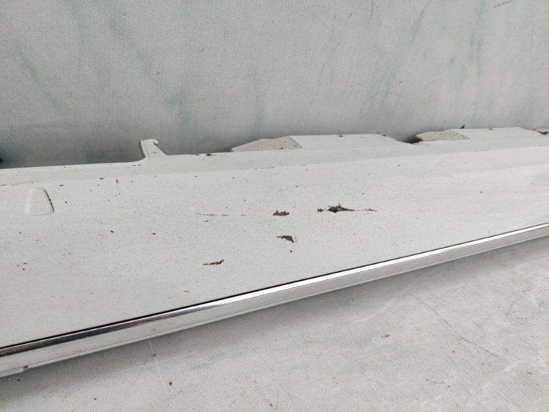 Порог Audi A8