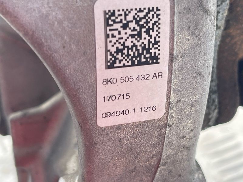 Поворотный кулак / Цапфа с подшипником 8K0505432AR Audi A6