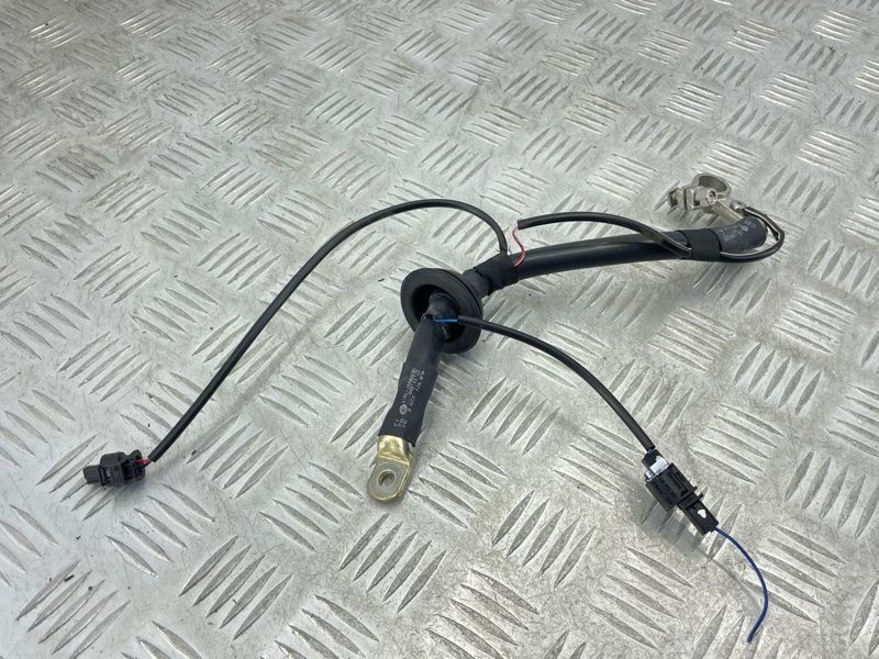 Клема акумулятора 4L0971225E Audi Q7