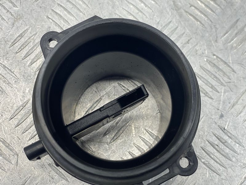 Датчик масового потоку повітря (MAF) 059906461N Audi Q7